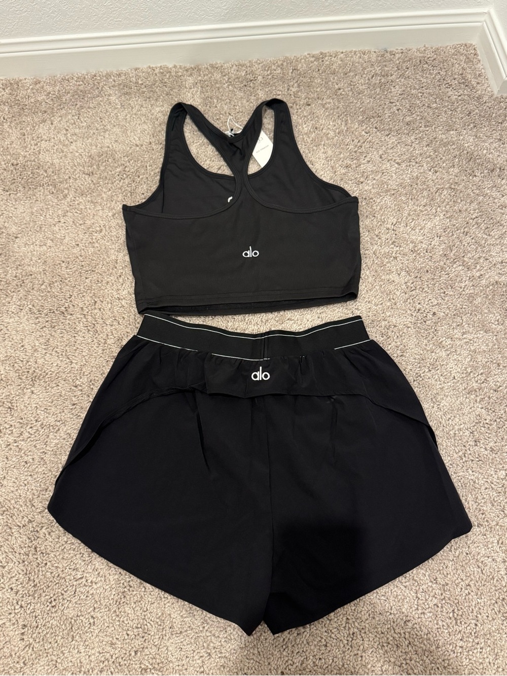 Alo Athletic Black Racerback Crop Top & Shorts Set - Picture 2 of 2